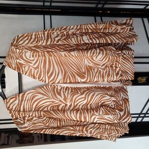 Lascana blouse woman's shirt size Large color tan. Never worn